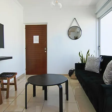 Phaedrus Living: Seaside Luxury Flat Lighthouse 62