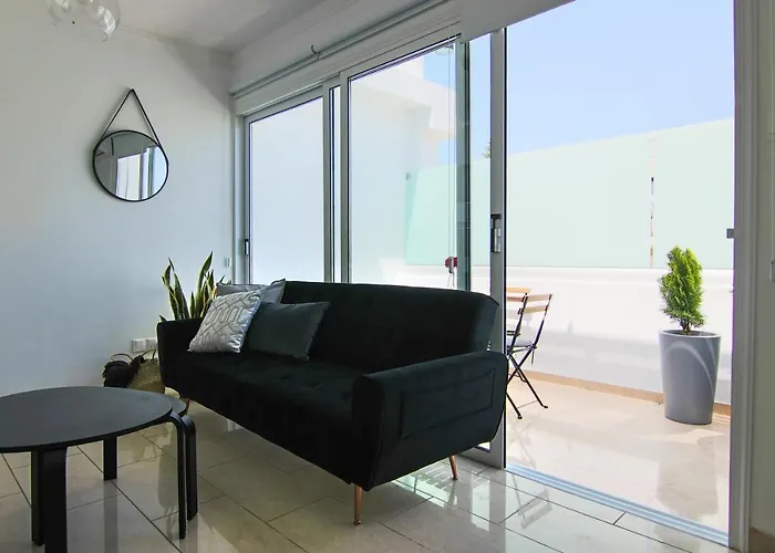 Phaedrus Living: Seaside Luxury Flat Lighthouse 62 Paphos