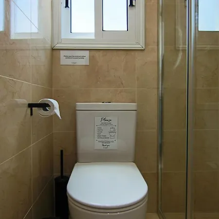 Phaedrus Living: Seaside Luxury Flat Lighthouse 62 *