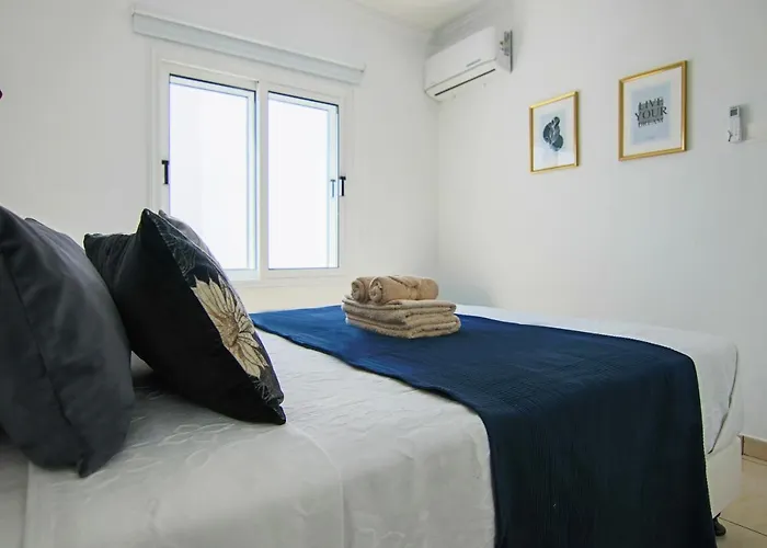 Phaedrus Living: Seaside Luxury Flat Lighthouse 62 Apartament Paphos