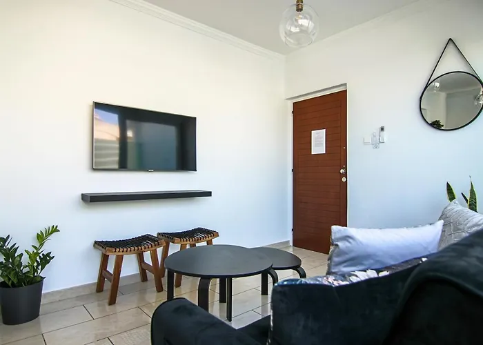 Phaedrus Living: Seaside Luxury Flat Lighthouse 62 *